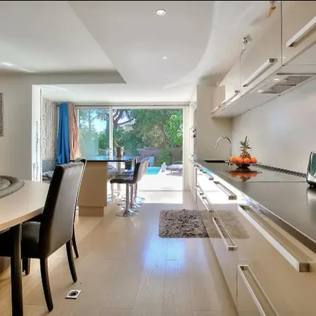 Lovely And Spacious Groundfloor With Pool *
