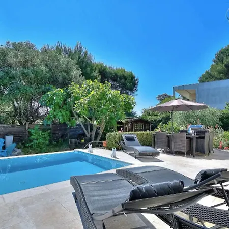 度假居 Lovely And Spacious Groundfloor With Pool 昂蒂布